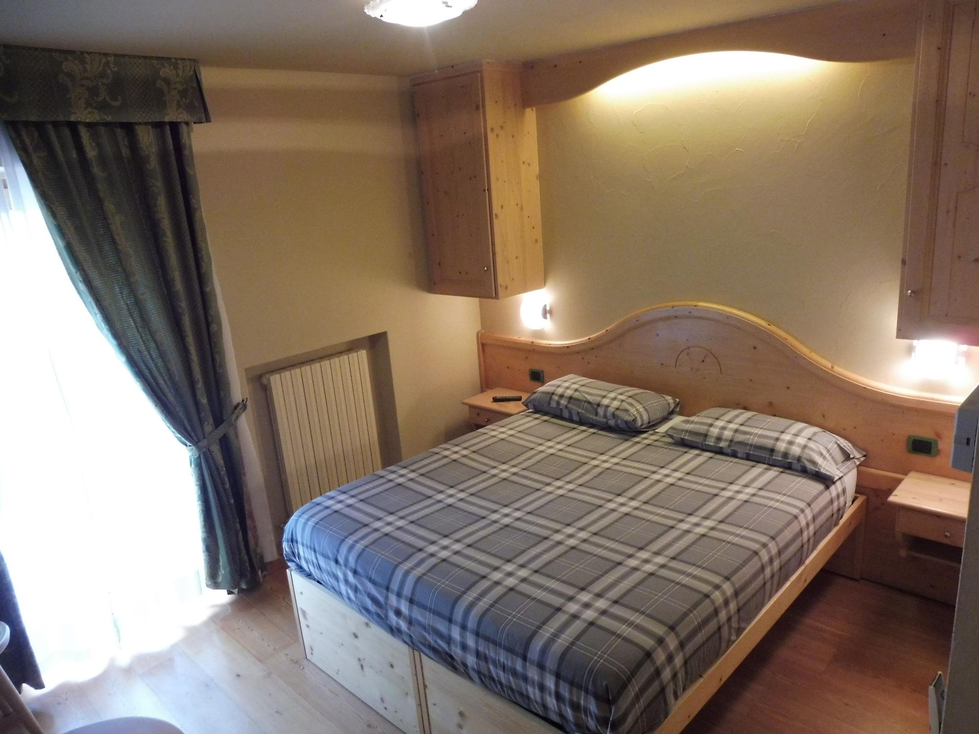 Hotel Valeria Livigno Kültér fotó