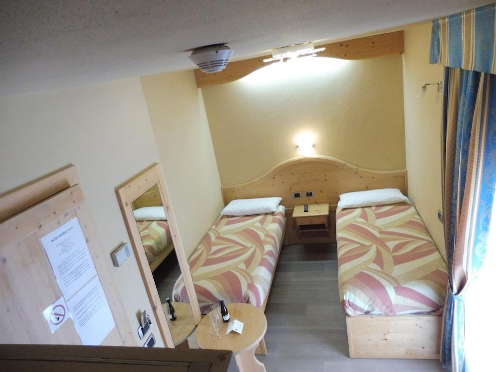 Hotel Valeria Livigno Kültér fotó