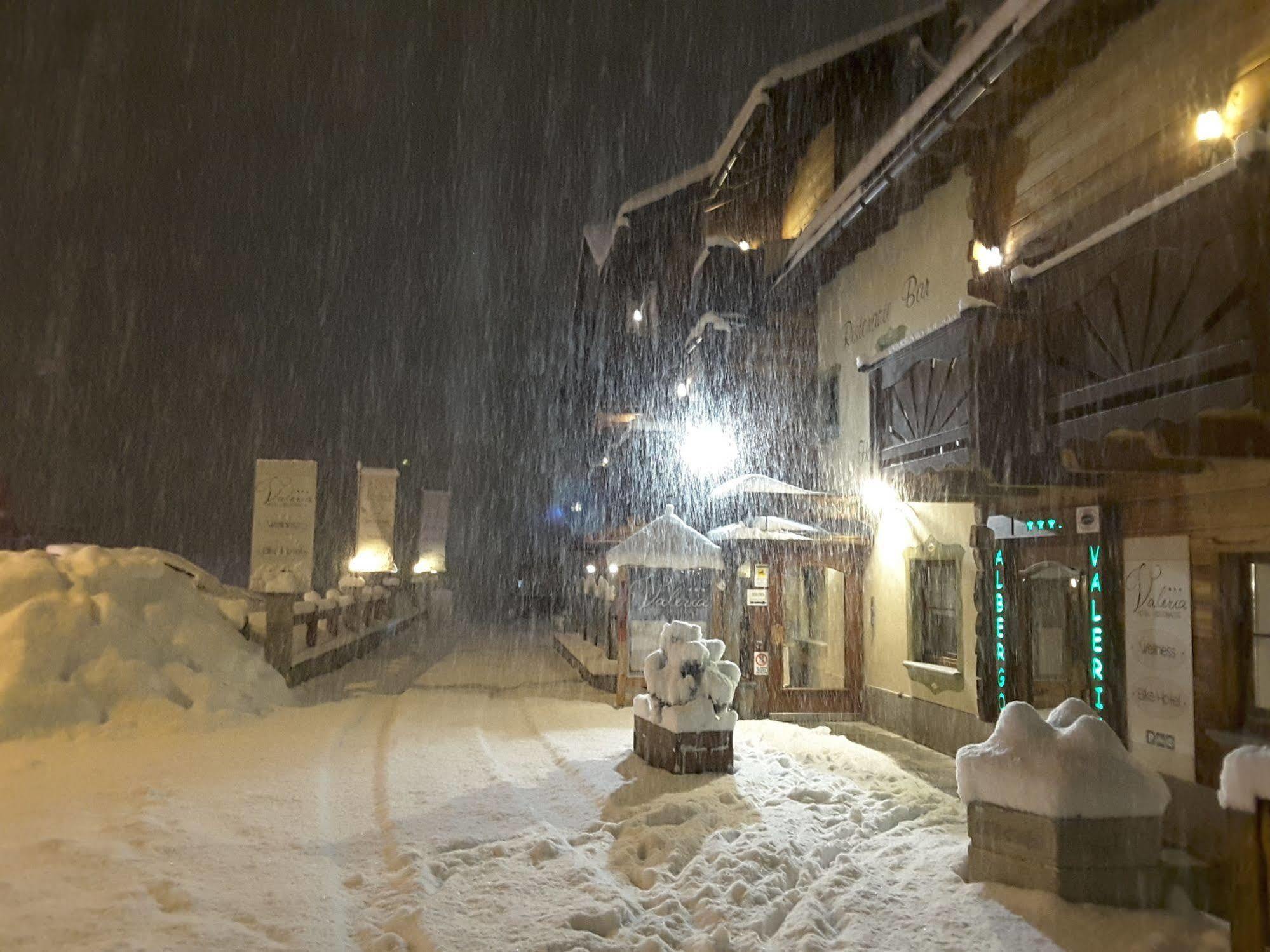 Hotel Valeria Livigno Kültér fotó