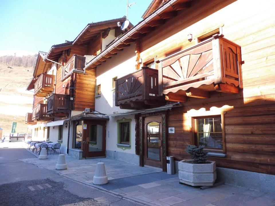 Hotel Valeria Livigno Kültér fotó