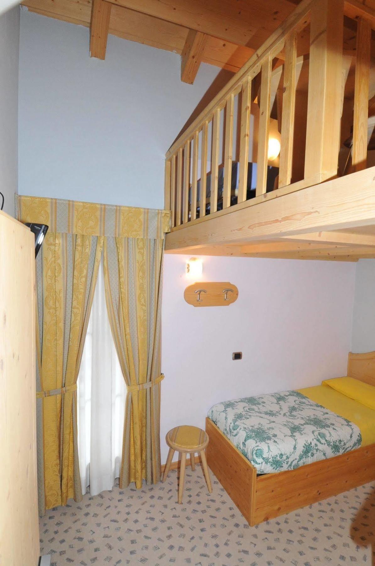 Hotel Valeria Livigno Kültér fotó