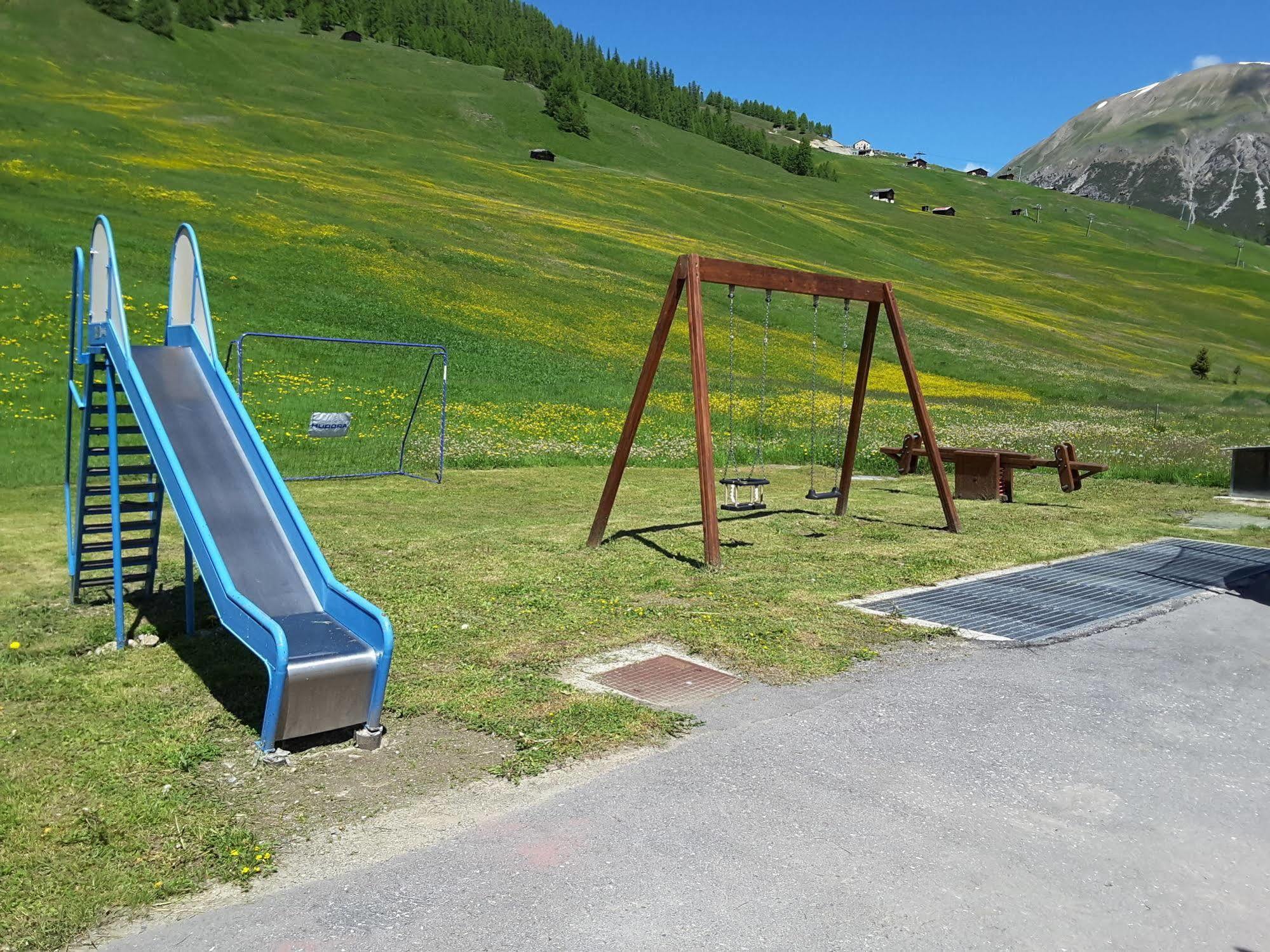 Hotel Valeria Livigno Kültér fotó