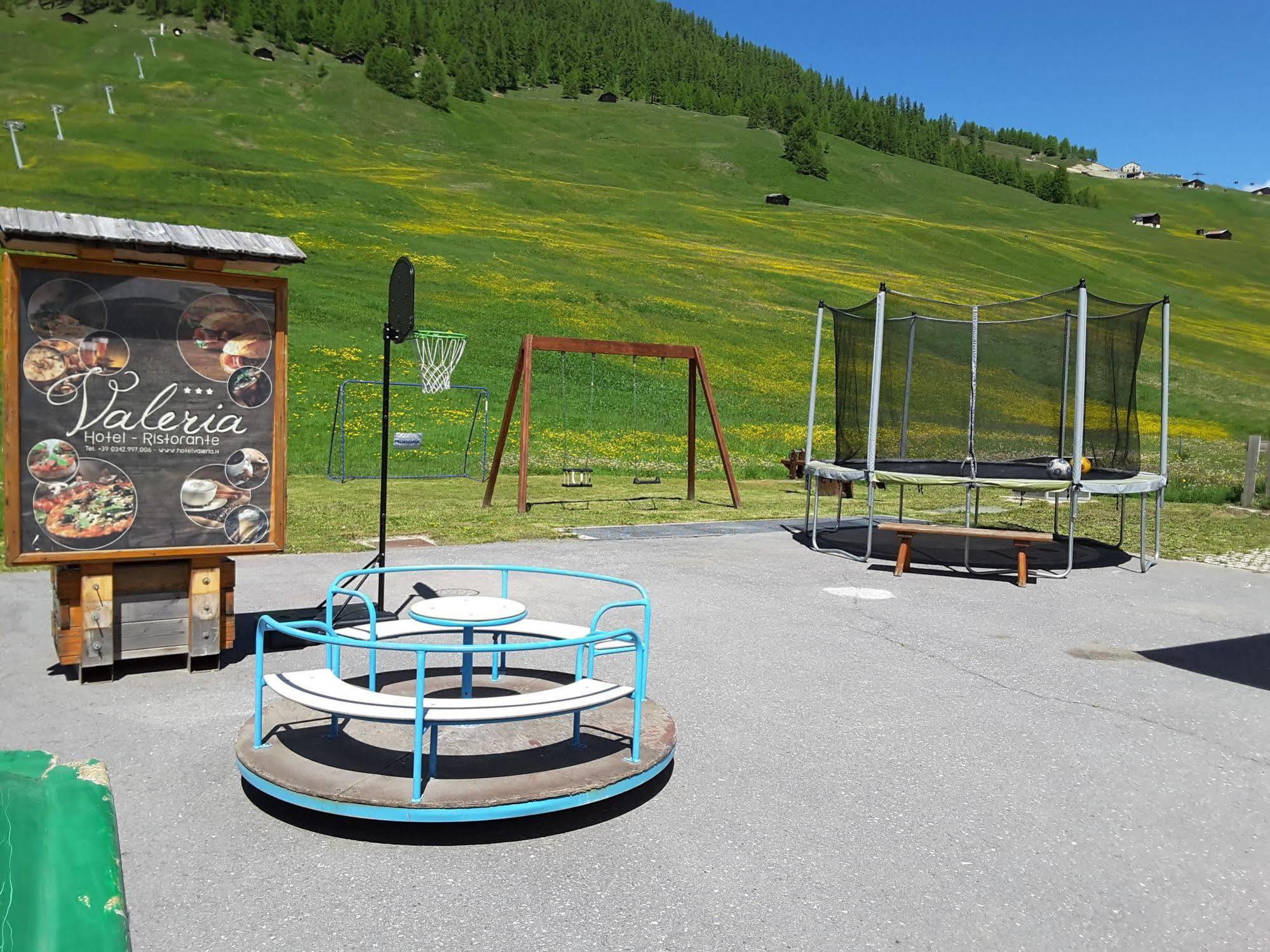 Hotel Valeria Livigno Kültér fotó